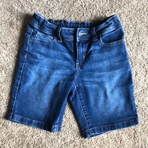 Girls size 8 denim Bermudas